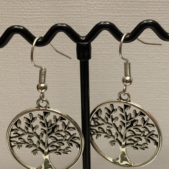 Tree of Life Earring, Celtic Earring, Gift Idea, Silly Earring, Nature Earring - Picture 4 of 5